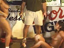 Lesbianas Amateurs En El Club With Paola Morra