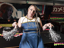 Mommy cheers you on - horny milf spoils her pussy