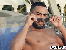 Babes - Black is Better - Swooning in the Sun starring Stall