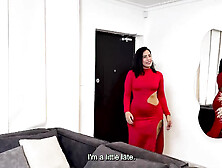 Super Sexy Photographer Seduces His Big Ass Model to Fuck Him