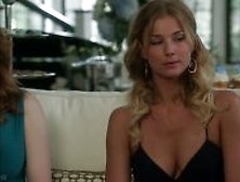 Emily Vancamp In Revenge (1971)