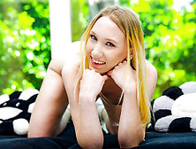 Juicy booty natural blonde bends over for hard dick on casting