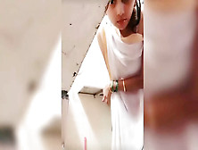 Village Bhabhi Nasheele Bathein Saree Dropping Boobies Showing In Kitchen