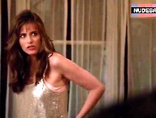 Amanda Peet Nip Slip – Togetherness