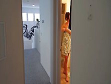 Scarlett Mae and The Sex Therapist With Her Naughty Adv