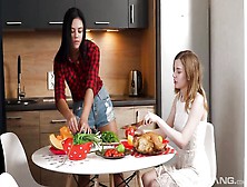 Tarre And Lana Broks Are Enjoying Face-Sitting In The Kitchen