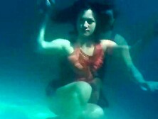 Real Life Mermaid Rusalka Sexy Girl Underwater