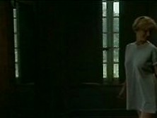 Michèle Laroque In Aux Petits Bonheurs (1994)