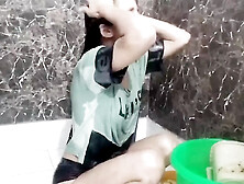 Muslim girlfriend ko bathroom me jakar jabar dasti pel diya