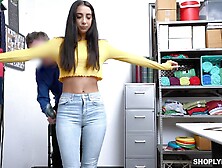 Kiarra Kai enjoys hardcore fuck with a stranger in his office