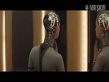 Elina Alminas In Ex Machina (2015)