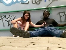 Sara Bell Smoking handjob (720)