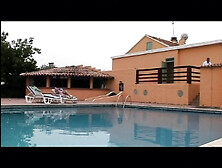 Italian Red Cross Offering Themselves 03