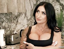 Cherry Devivre gets her dripping wet pussy licked before fucking