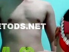 Cewek Cantik Mulus Ngentot Sama Cowoknya Sambil LIVE