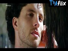 Alinne Moraes Breasts Scene  In O Astro