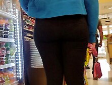 Teen In Spandex Creeped On In Line