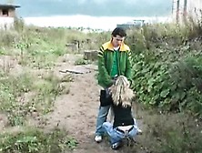 Amateur Blonde Giving Headjob Outside