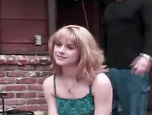 Molesky get anal outdoors