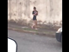 DELIVERY HELPS A HOT SLUT HE FINDS ON THE STREET GET TO HER HOUSE AND SHE INVITES HIM IN SO HE FUCK HER BUM WITHOUT A CONDOM AND