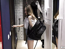 My best friend's daughter came from school.  Teen holes on my dick