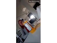 (With audio) Manager eats employees cum