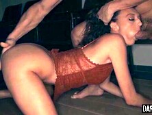 Isabella De Laa opens her crack for a muscular Christian Clay