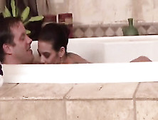 Sexy Masseuse Sucks Him In The Bath