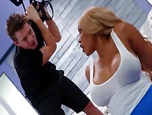 Moriah Mills - Cross Training For Shlong (Full Clip: Zzporn) (Skip Ad) (LARGE BUTT,  Large Booty,  Large Booty,  Large Butt,  large