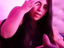 A casual blowjob from sexy Latina Priscy-Rollplay