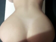 Ragazza 18enne vogliosa di cazzo,  Viene scopata sul tavolo ! (Amatoriale)