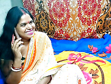 Cooled the heat of the pussy of the neighbor Indian aunty