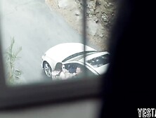 Powerless tourist hottie trades her moist lil twat for a place to crash at