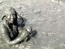 Publicsex Amateur Fucked Outdoors By A Stranger For Cash