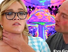 Nerdy Babe Shines Bright withstepbystep Fucking 4k
