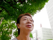 Aufgeschlossene Süße lässt sich spontan ficken