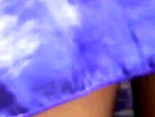 Voyeur cam collects plenty of bums and panties of ladies