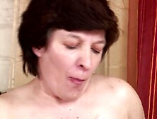 mother I'd like to fuck with large teats nicely ridden