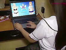 Pinay High School Student Gets Intense Orgasm While Playing Nutaku Game