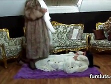 Lesbians with fur fetish - fursluts