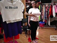 Behind-the-scenes - curvy tramp Anna Blaze loves to get nailed by brayn gozzling!