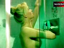 Gloria Guida Nude In Shower – La Liceale Seduce I Professori