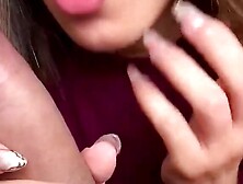 Minha meia-irmã me deixa louco e eu a possuo por trás em uma noite de paixão.