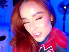 Hawt SPIDERWOMAN BANGS her fan and ride him until this chab CUMS!