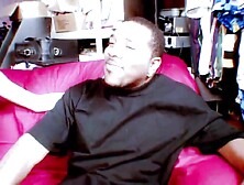 Small Zoe Voss Takes on Shorty Mac's Huge Defiance