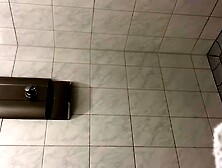 Monika auf der Arbeit