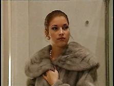 Sexy Three-Some with italian fur Lady in a throne room