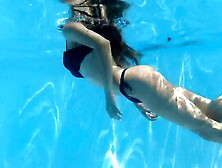 Smoking Hot Hungarian Bonnie Chick Swimming