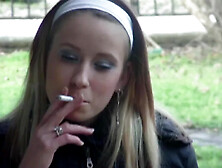 Hot Amateur Girls Smoking Fetish