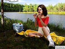 Real 18 Youngster Strips On Camhighdef